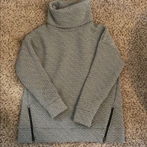 Gap fit funnel-neck pullover